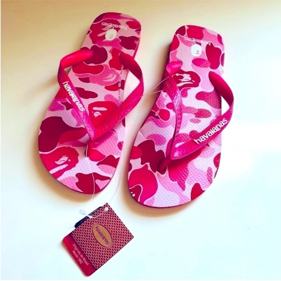 NWT Limited Edition RARE A BATHING APE BAPE x HAVAIANAS Pink Camo Sandals